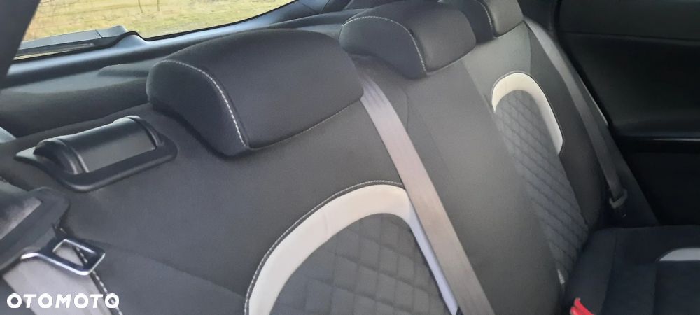 Kia Ceed 1.6 CRDi GT Line DCT - 15