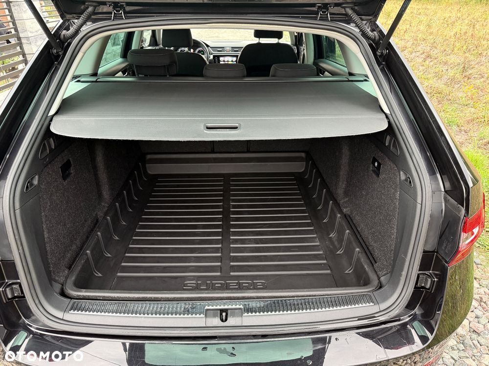 Skoda Superb 2.0 TDI DSG Premium Edition - 20