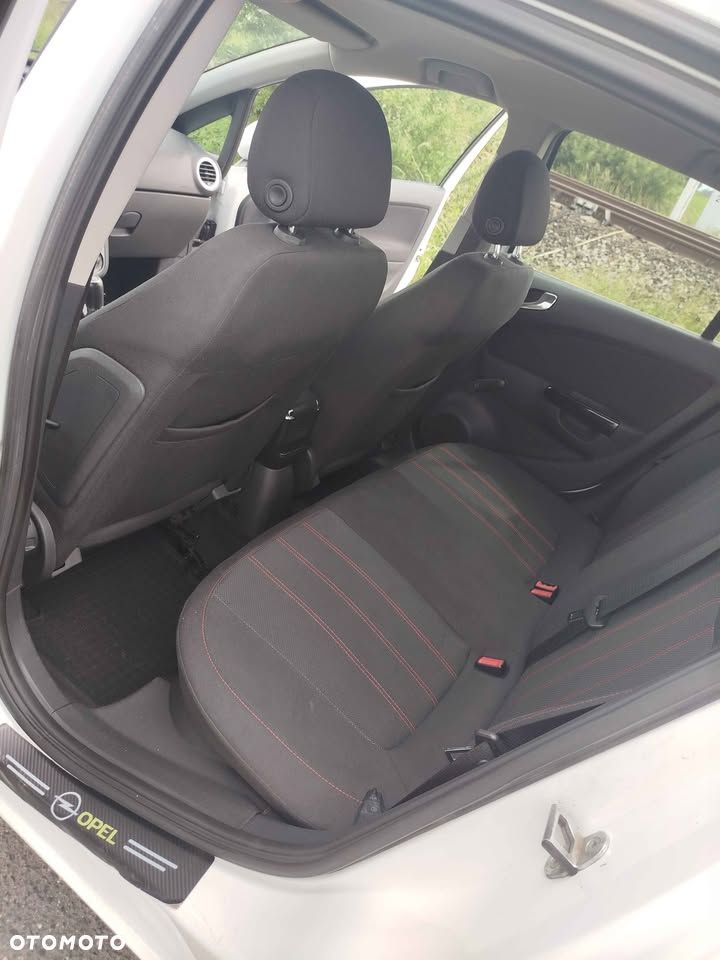 Opel Corsa 1.4 16V Color Edition - 8