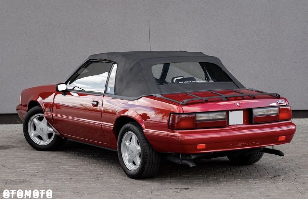 Ford Mustang - 13