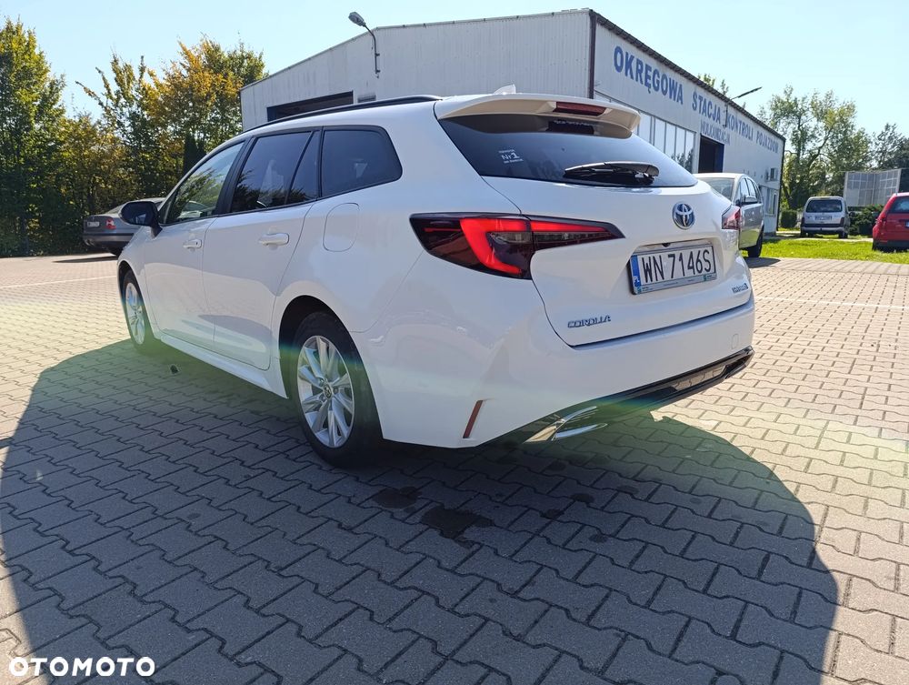 Toyota Corolla 1.8 Hybrid Comfort - 13