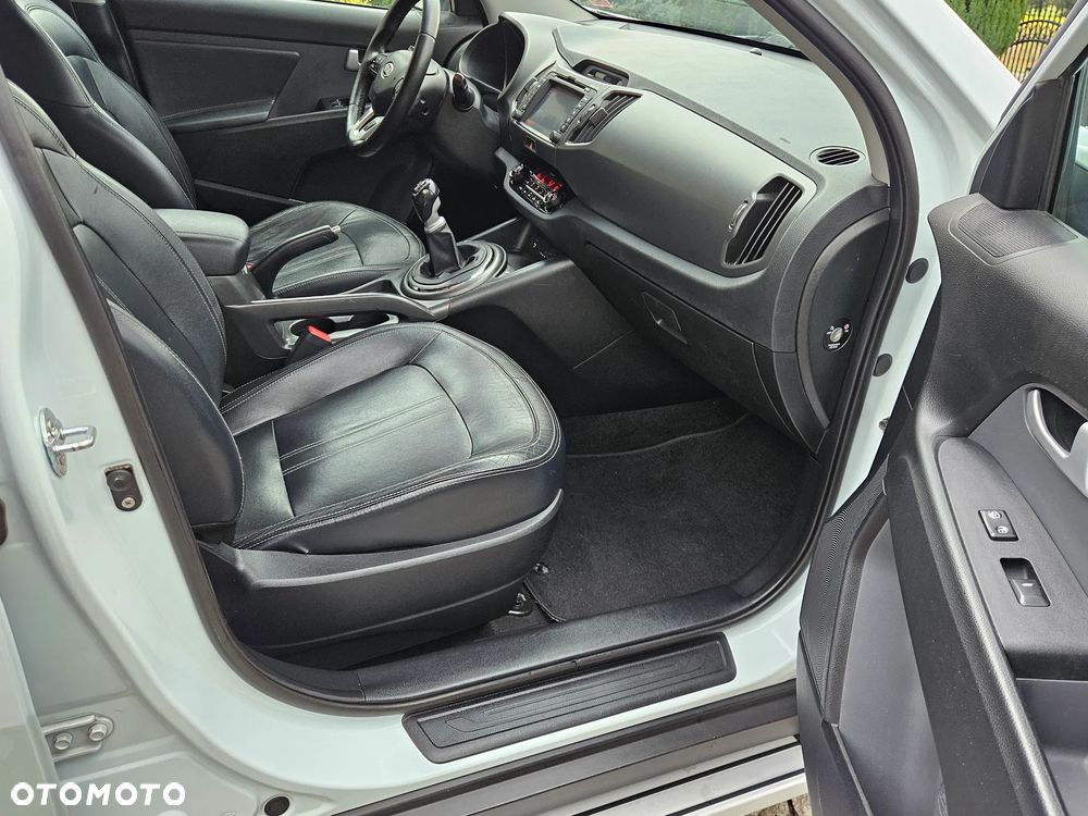 Kia Sportage 2.0 CRDI 4WD Spirit - 9