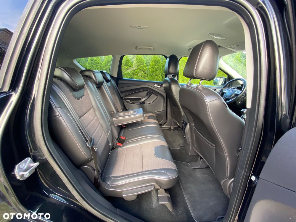 Ford Kuga 2.0 TDCi 4x4 Titanium - 34
