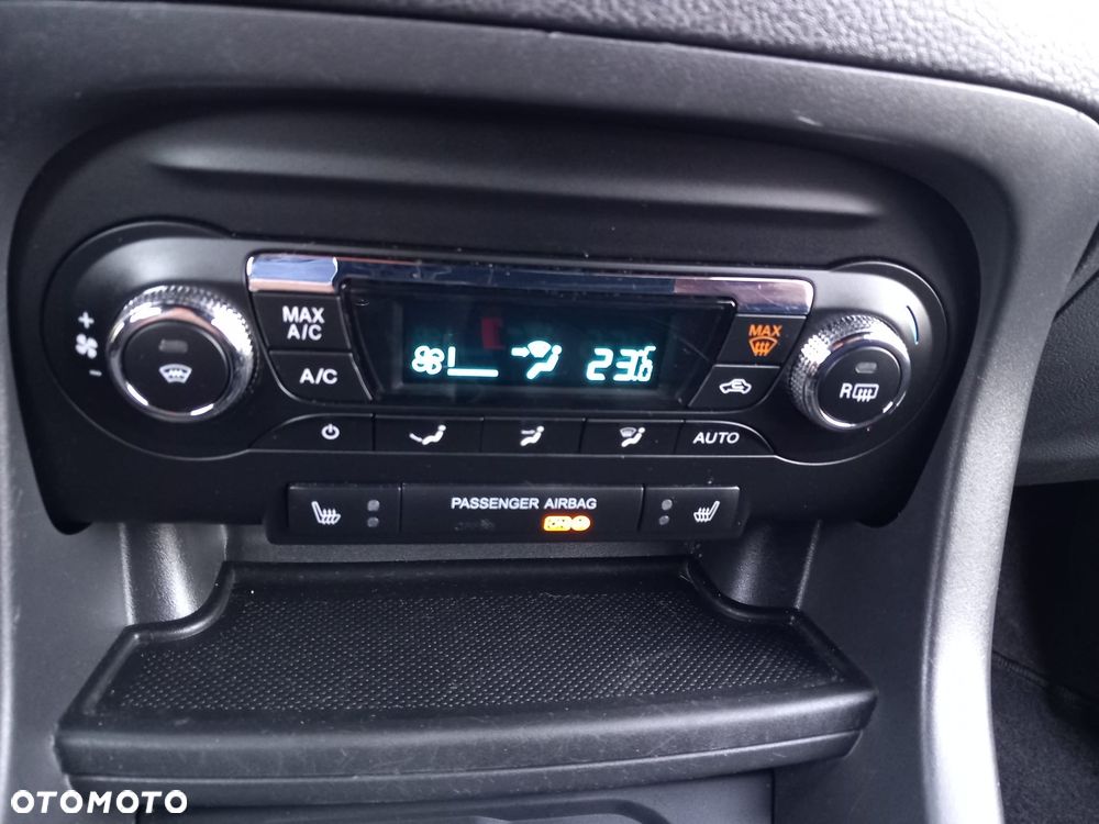 Ford KA 1.2 Digital - 12