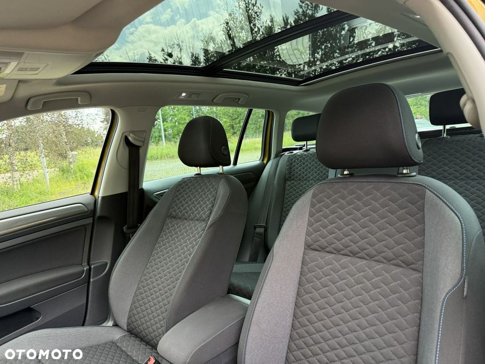Volkswagen Golf Variant - 21