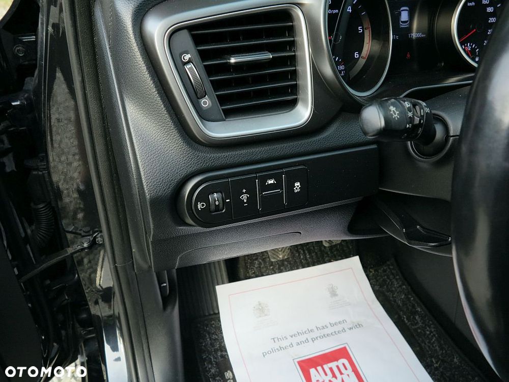 Kia Ceed - 17