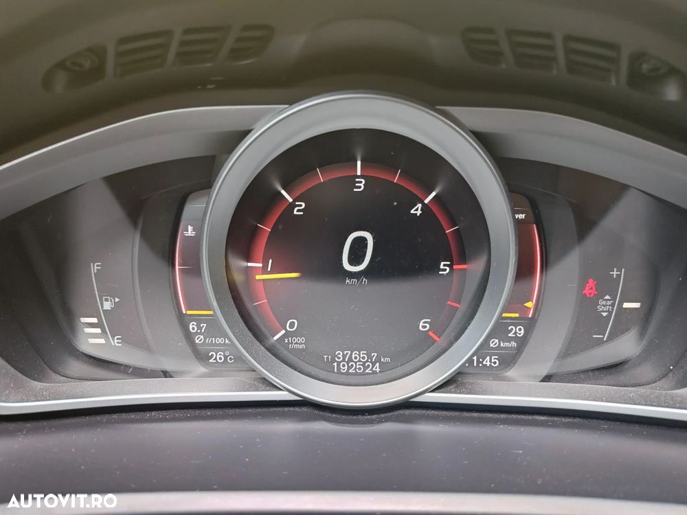 Volvo V40 D2 Ocean Race - 8