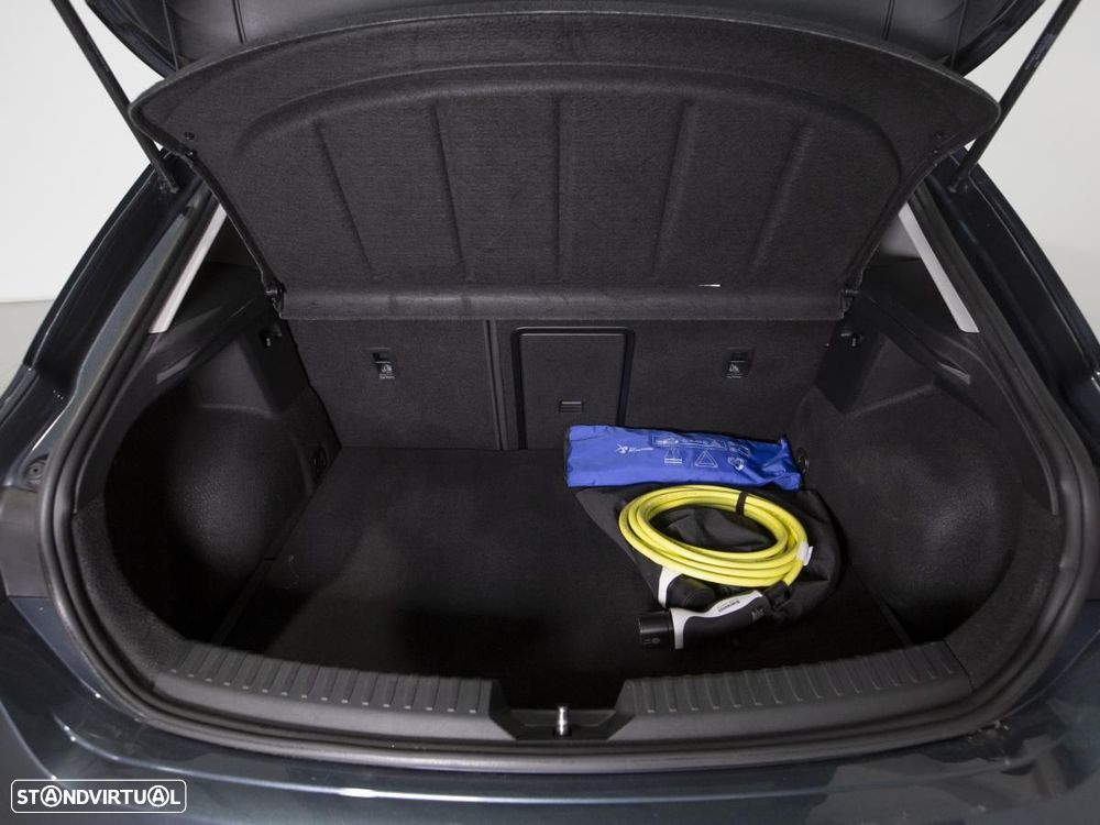 SEAT Leon 1.4 e-Hybrid Xcellence DSG - 12