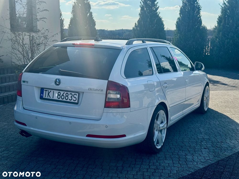 Skoda Octavia 2.0 TDI CR DPF DSG RS - 6