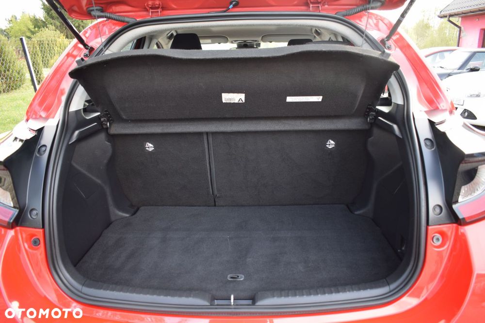 Toyota Yaris Hybrid 100 Dynamic - 9