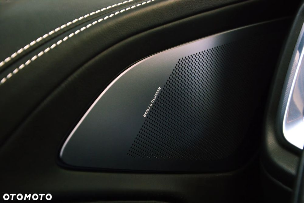 Aston Martin V12 Vanquish - 38