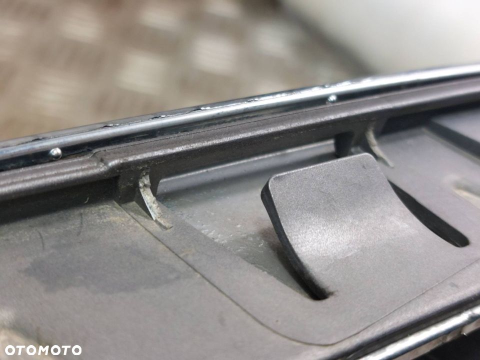 GRILL ATRAPA CHŁODNICY VOLVO XC90 I FL LIFT V8 - 13