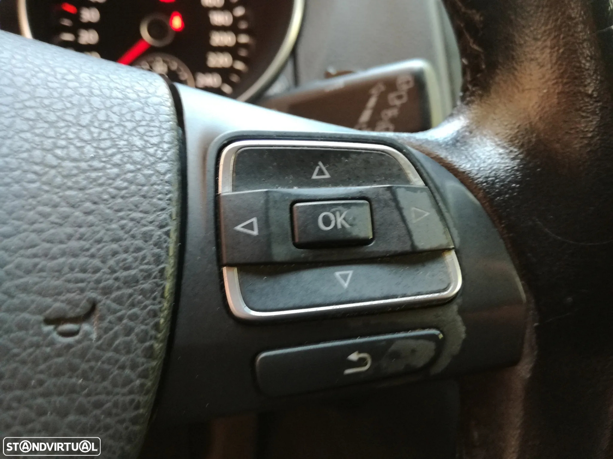 VW Golf 2.0 TDi Highline - 20