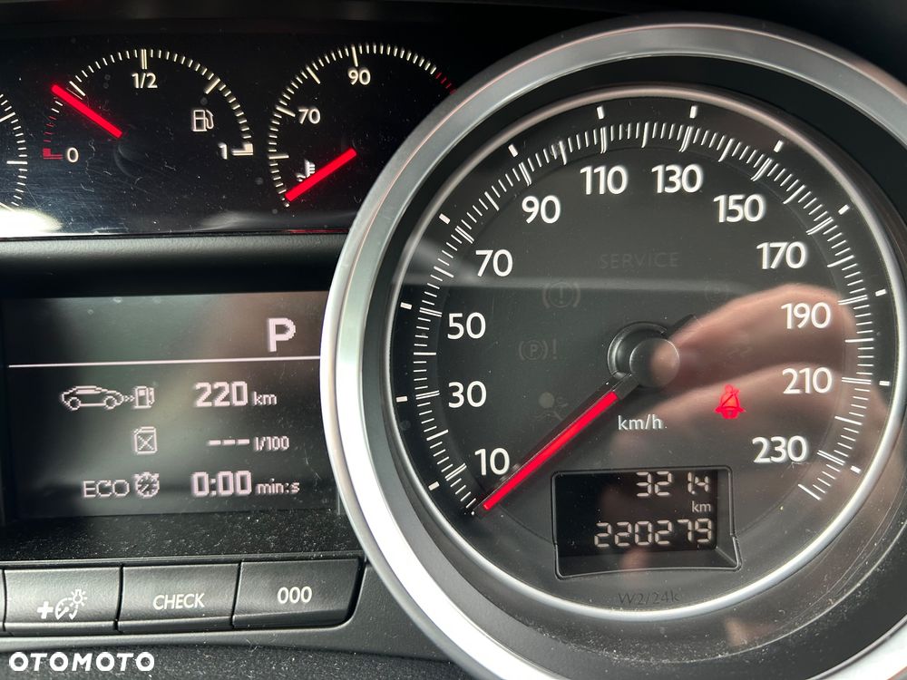 Peugeot 508 BlueHDi 180 EAT6 Stop&Start Allure - 11