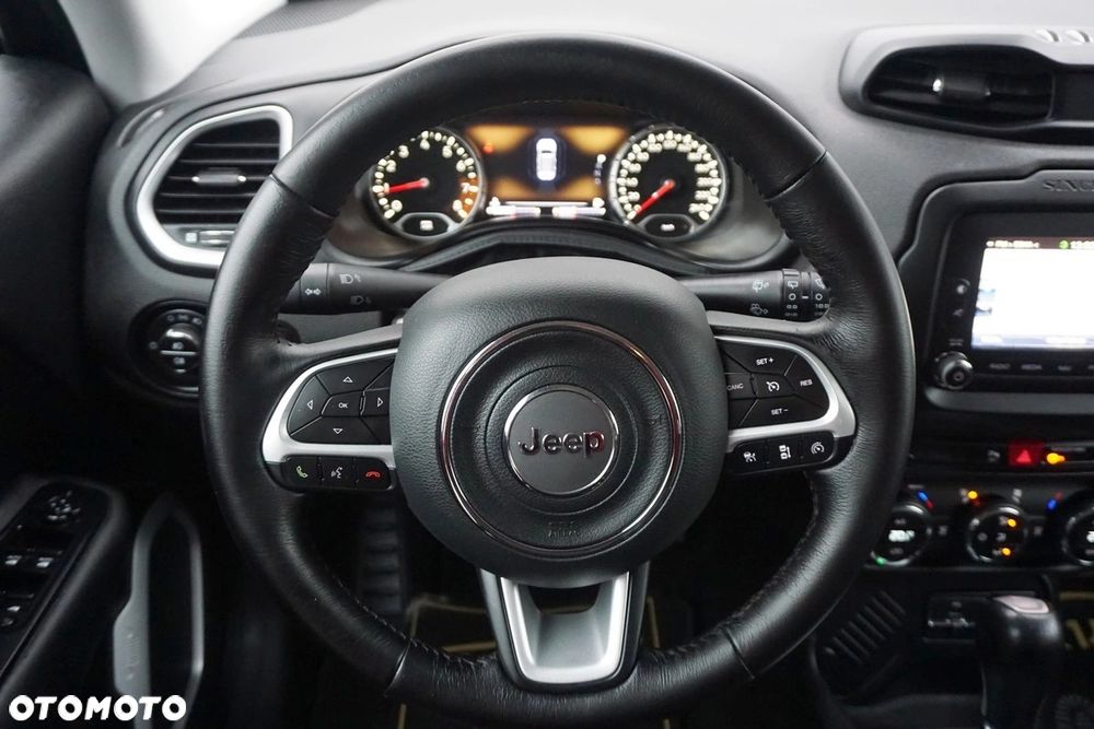 Jeep Renegade 1.4 MultiAir DSG Limited - 24