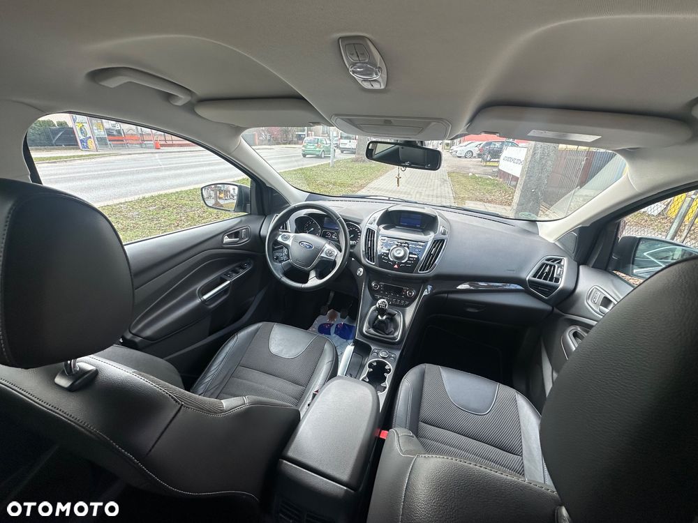 Ford Kuga 1.6 EcoBoost 2x4 Titanium - 13