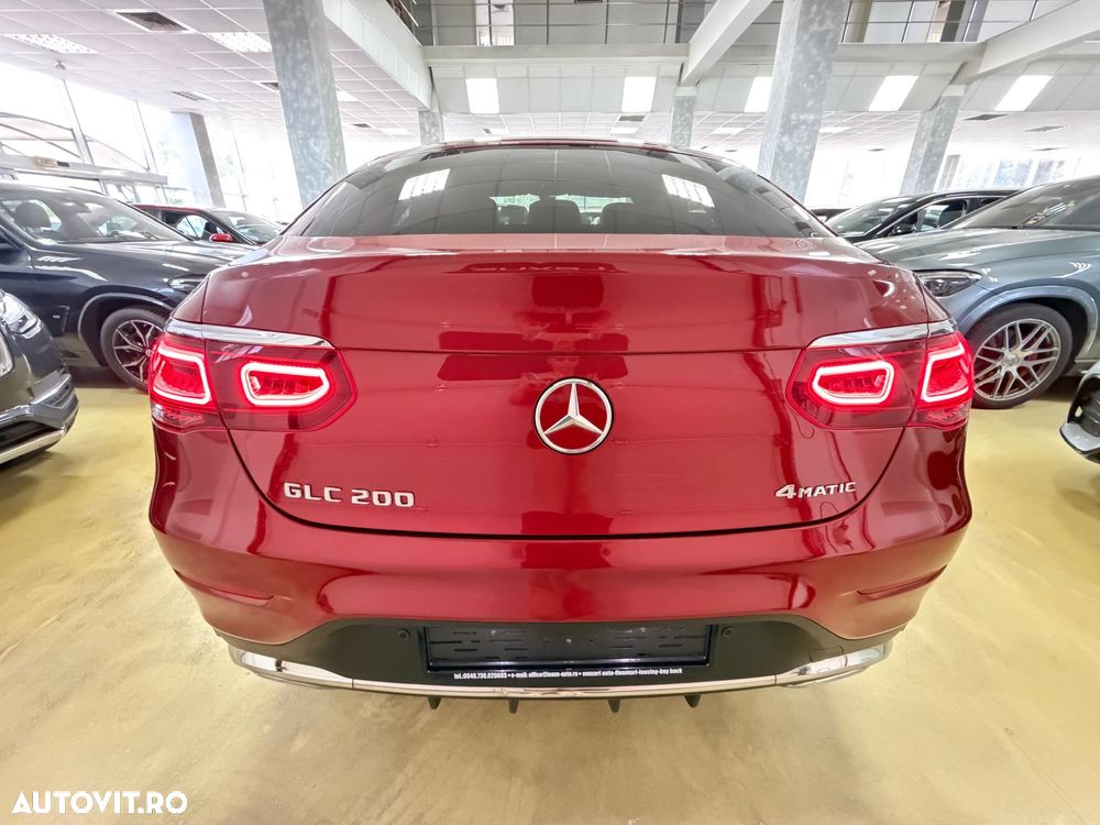 Mercedes-Benz GLC Coupe 200 4Matic 9G-TRONIC AMG Line - 12