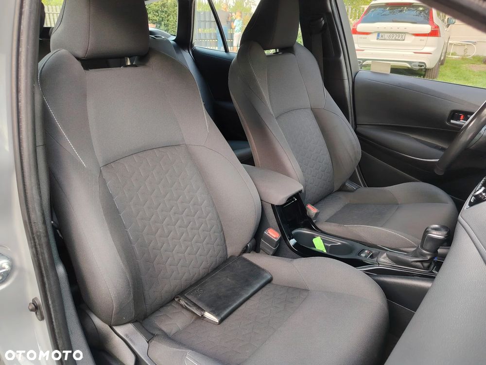 Toyota Corolla 1.8 Hybrid Comfort - 34