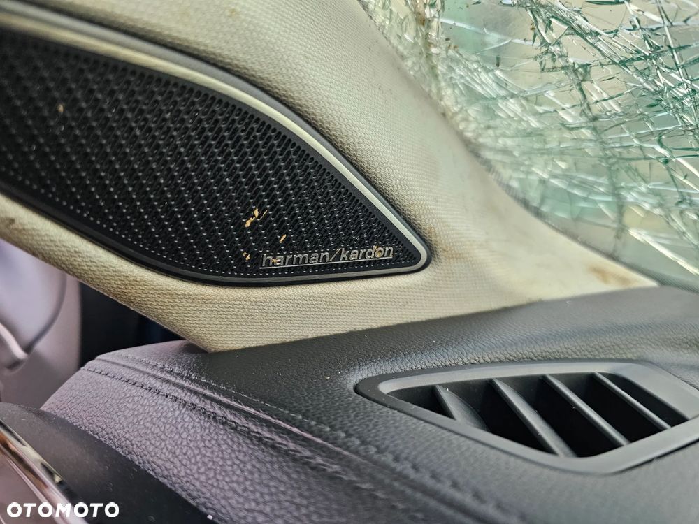 Volkswagen Tiguan 1.5 eTSI Elegance DSG - 22