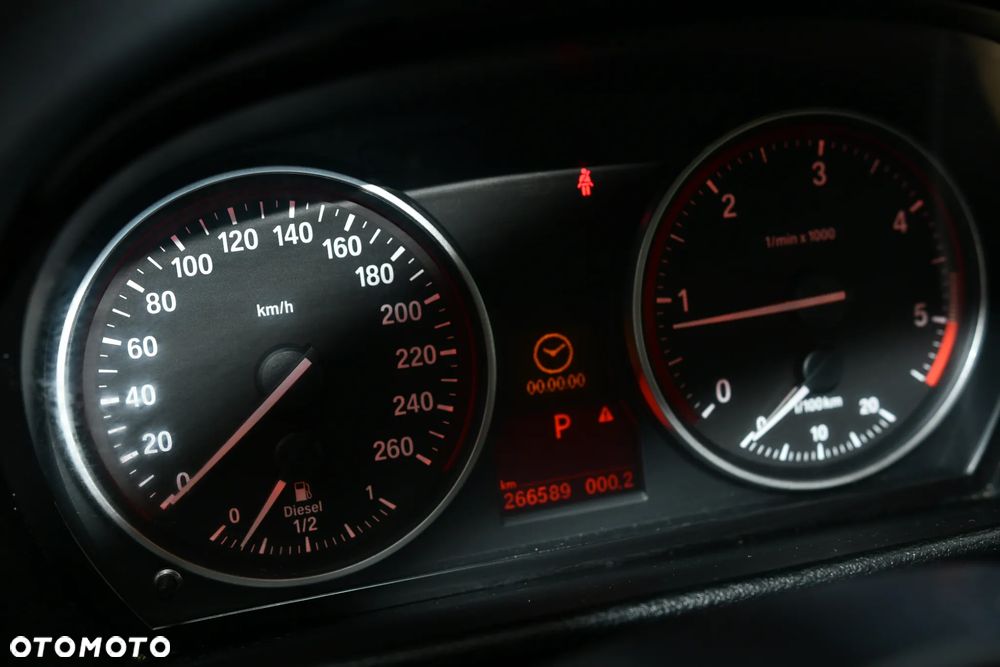 BMW X1 xDrive18d - 19