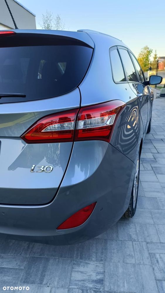 Hyundai i30 1.6 CRDi Premium - 9