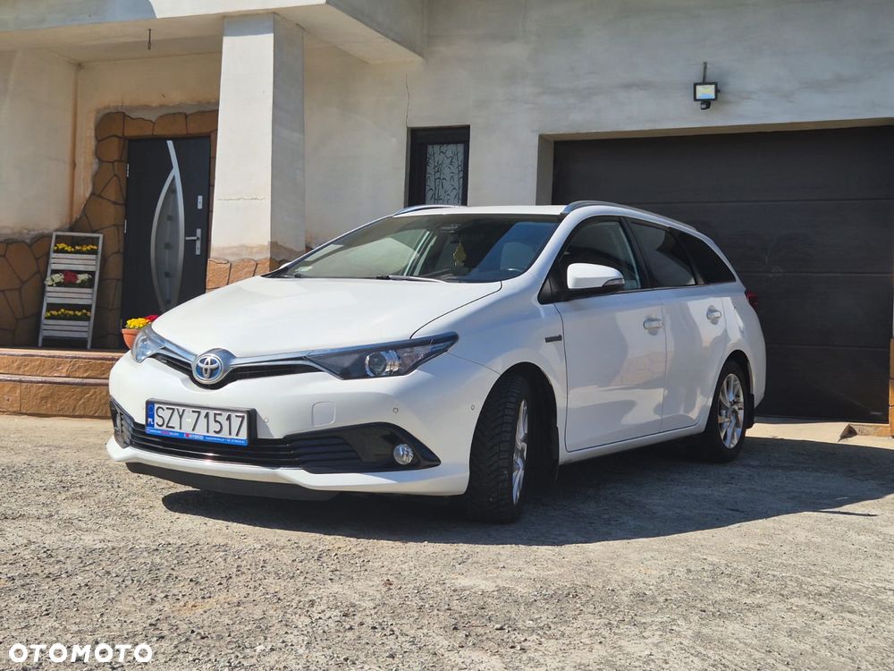 Toyota Auris Hybrid 135 Premium - 24