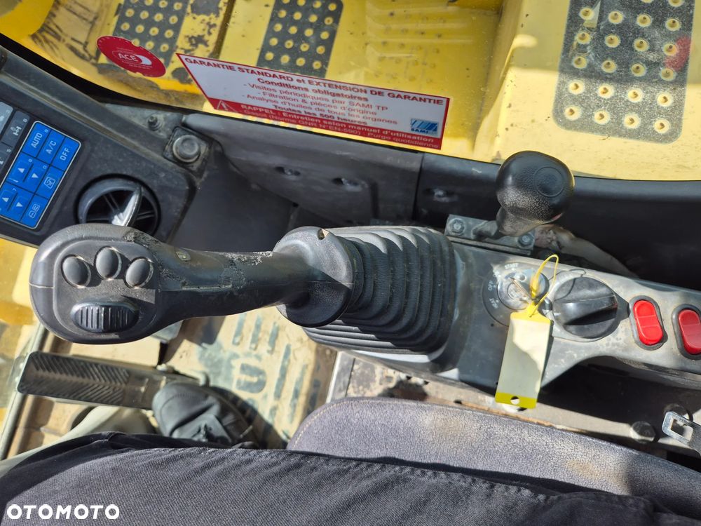 Komatsu PW 118MR-8 - 19