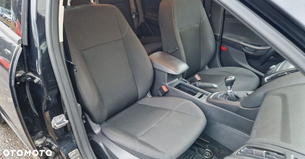 Ford Focus 1.0 EcoBoost Active - 19