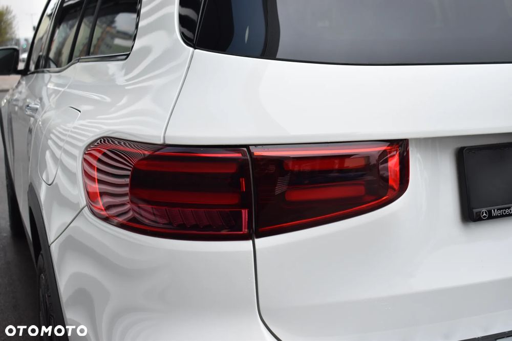 Mercedes-Benz GLB 200 d 4Matic 8G-DCT Edition AMG Line - 8