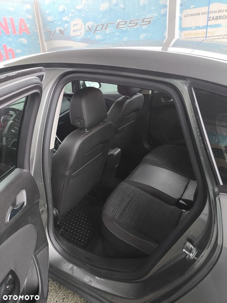 Opel Astra 1.6 EU6 - 8