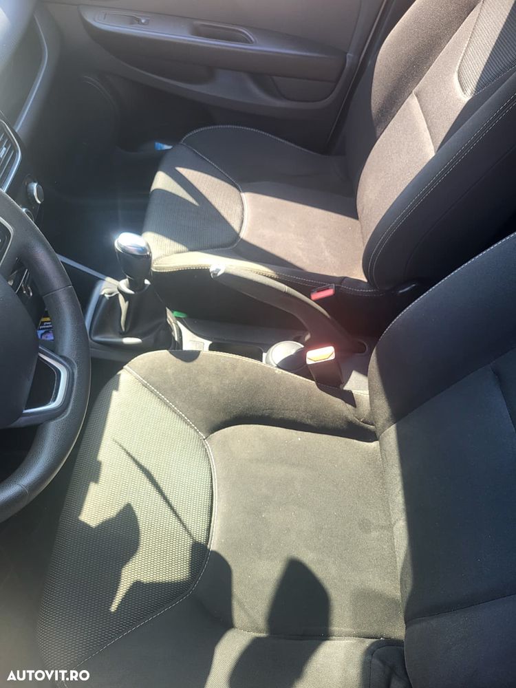Renault Clio TCe Life - 5