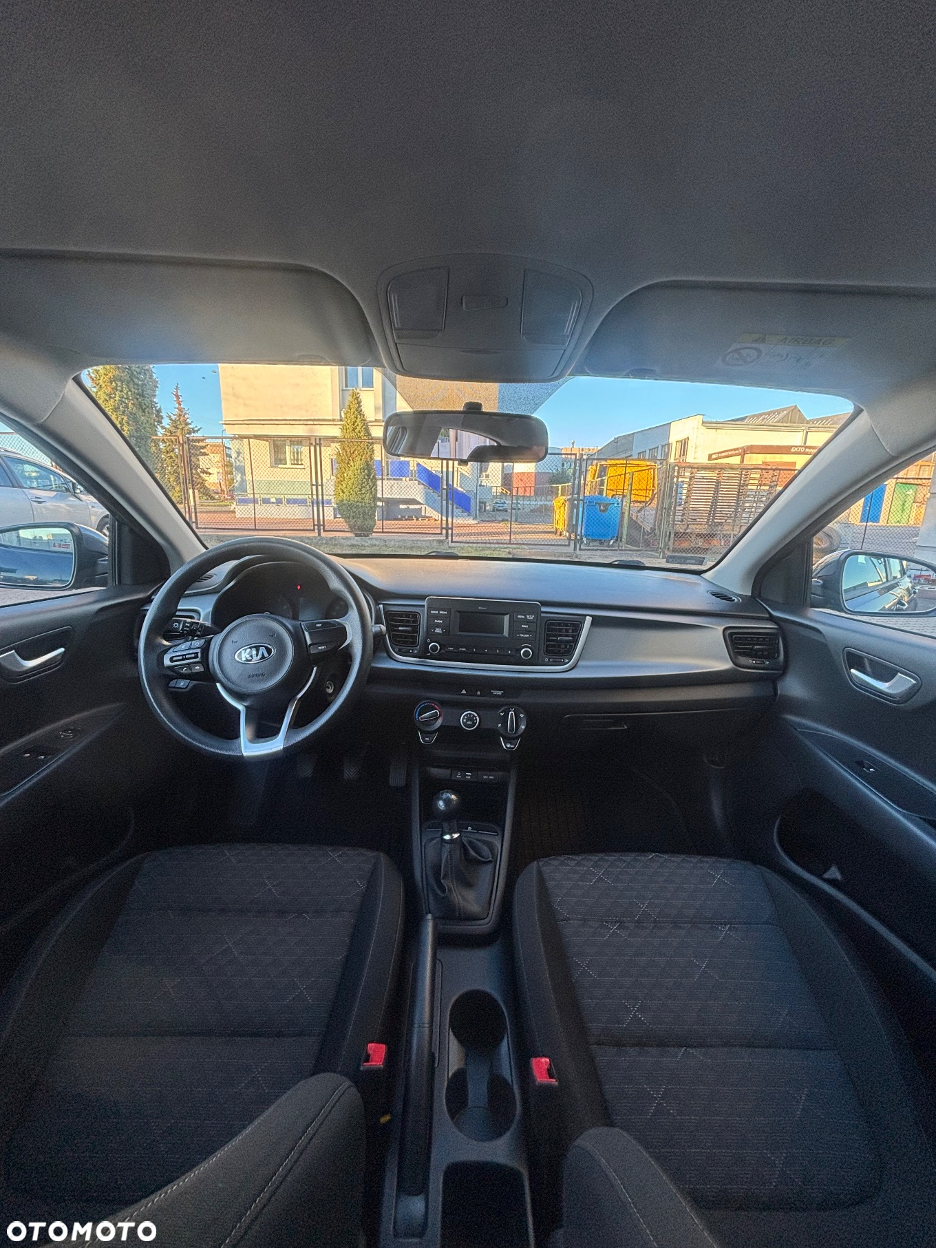 Kia Rio 1.2 M - 10