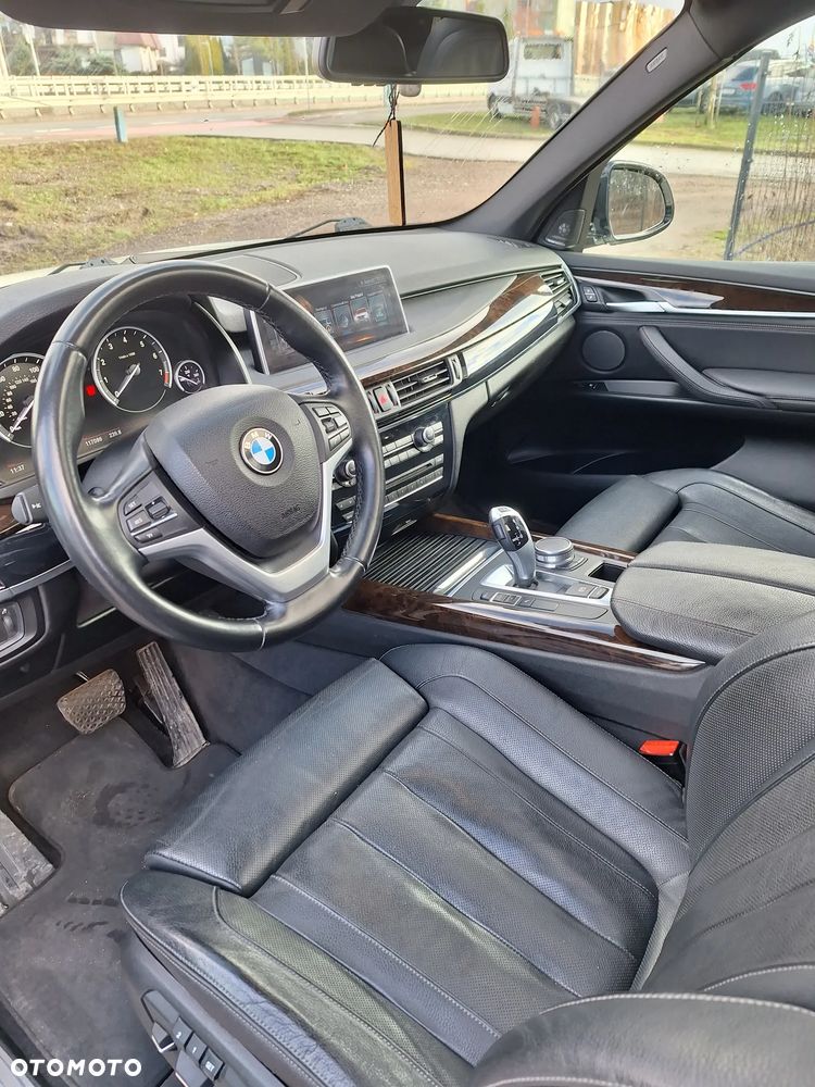 BMW X5 xDrive35i - 16