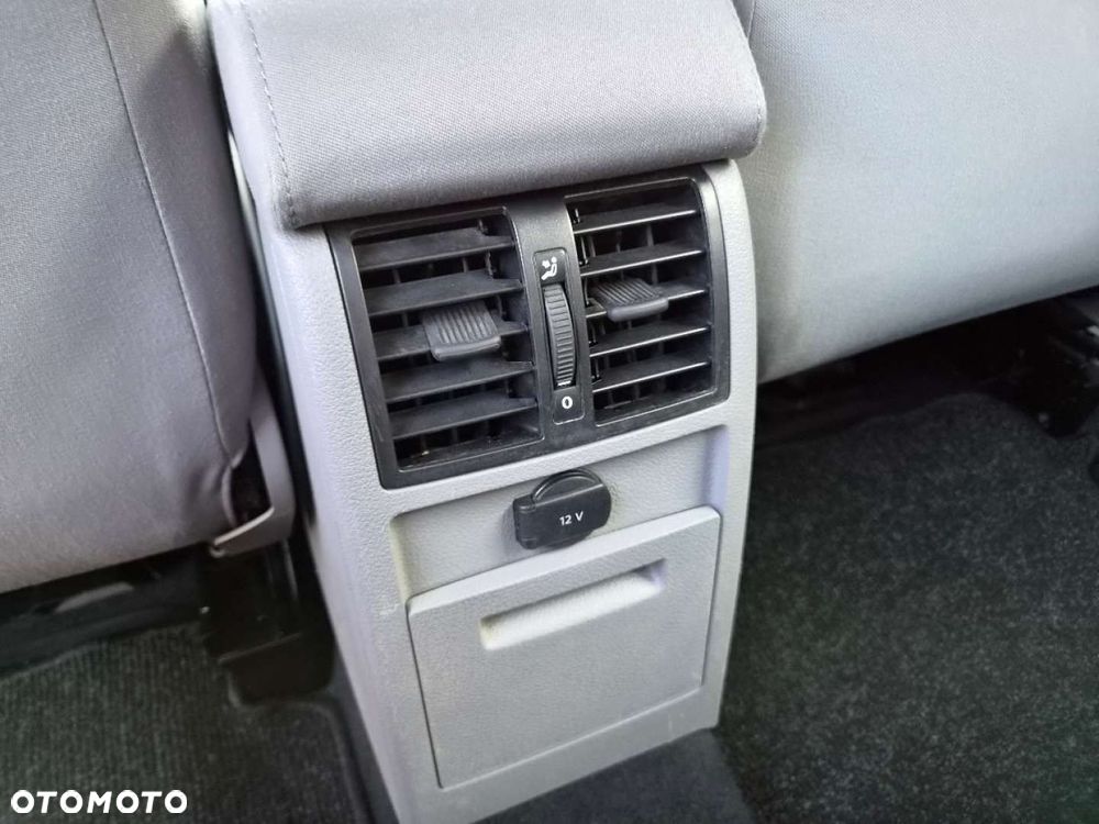 Volkswagen Caddy - 26