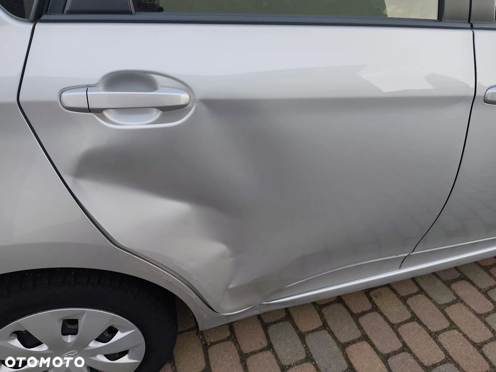 Subaru Trezia 1.3i Comfort Edition - 8