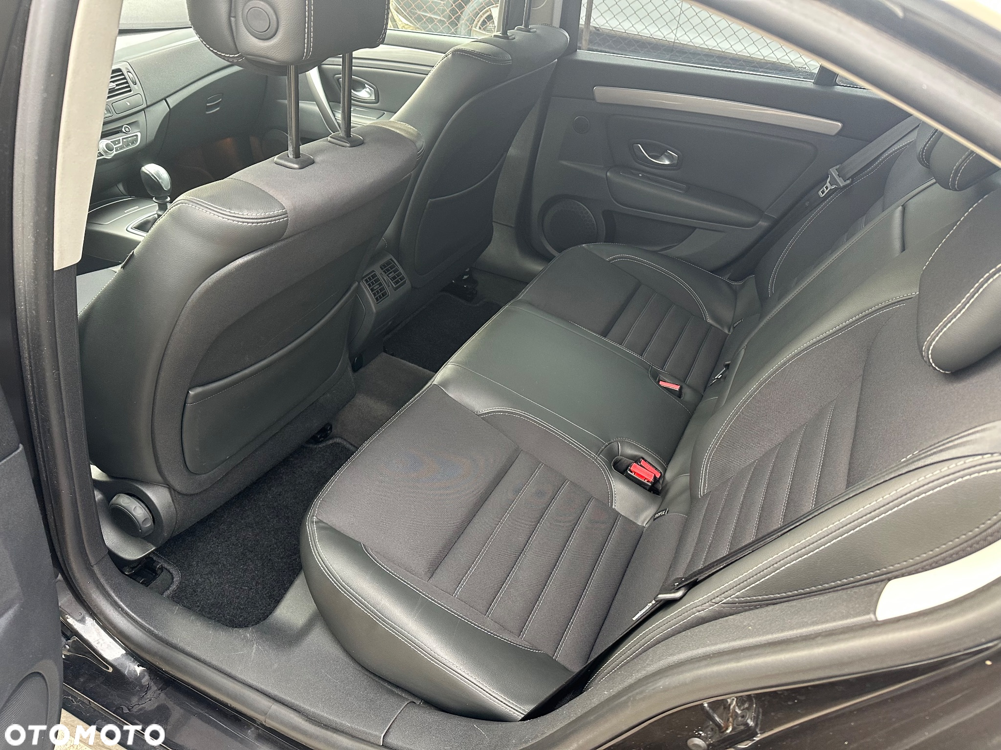 Renault Laguna 2.0 DCi Authentique - 16