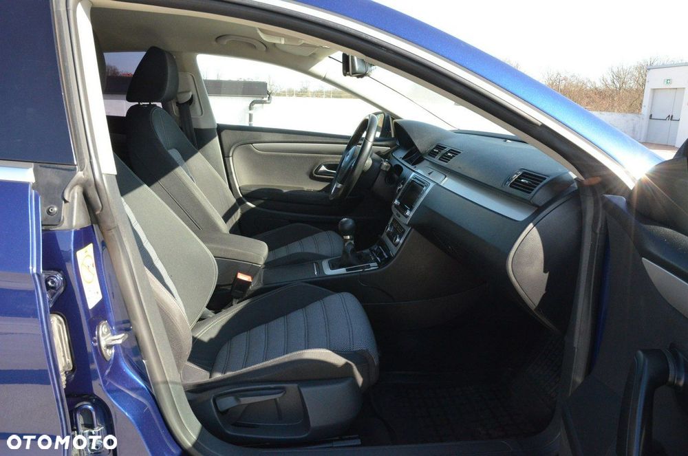 Volkswagen Passat CC 2.0 Blue TDI - 25