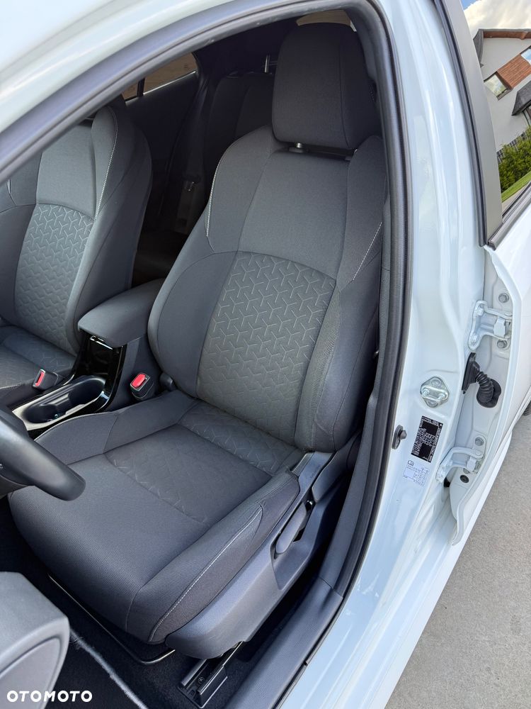 Toyota Corolla 1.8 Business Edition - 19