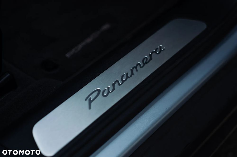 Porsche Panamera Standard - 10