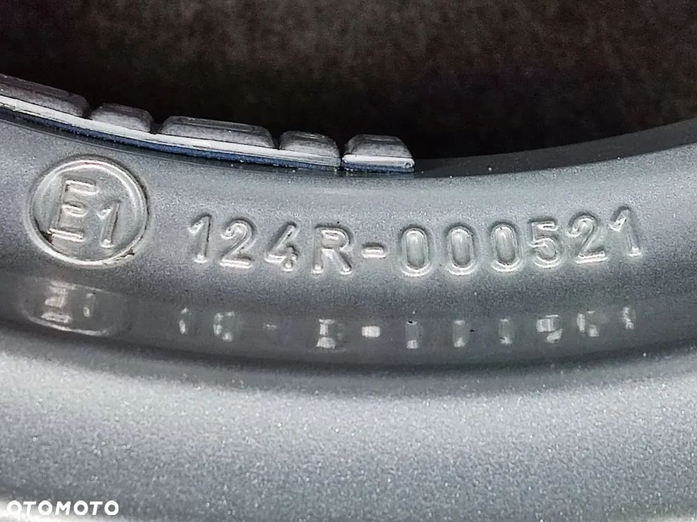 Skoda Octavia Koło z Opona Zimowa 195/60 R16 - 8