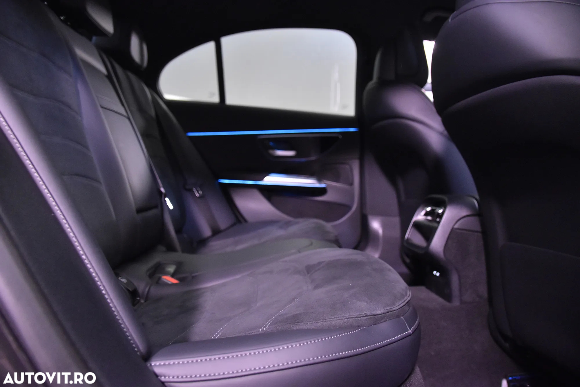 Mercedes-Benz E 200 MHEV Aut. - 12
