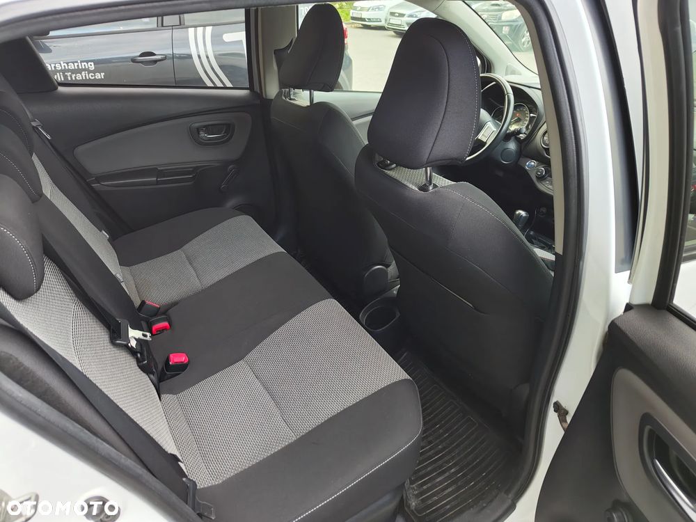 Toyota Yaris - 11