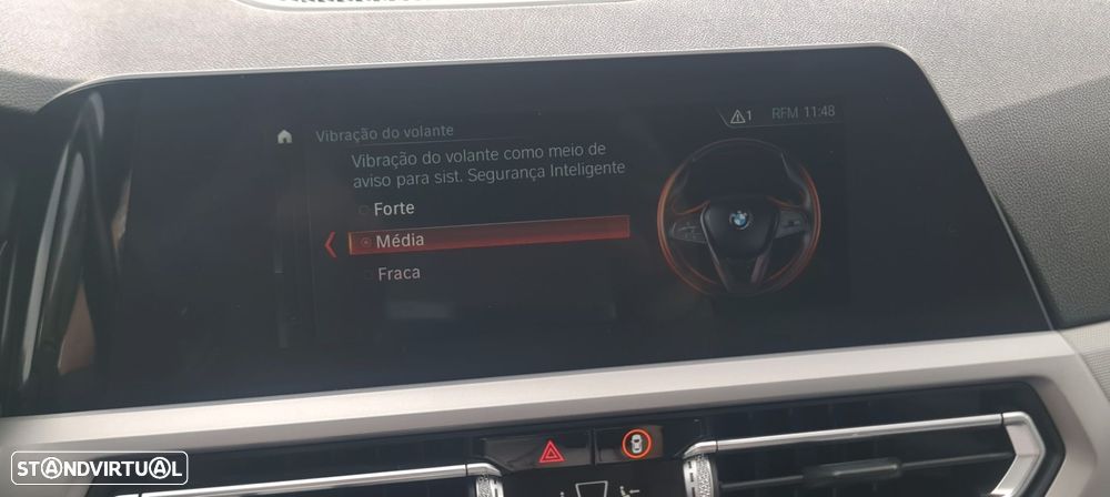 BMW 318 d Line Sport Auto - 41