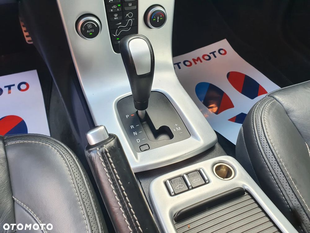 Volvo C70 D3 Momentum - 20