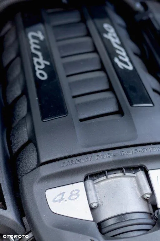 Porsche Panamera Turbo - 20