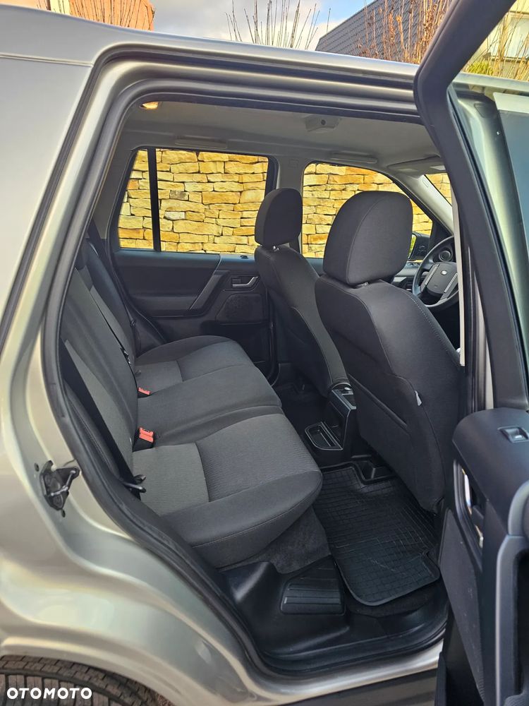 Land Rover Freelander II 2.2 TD4 S - 23
