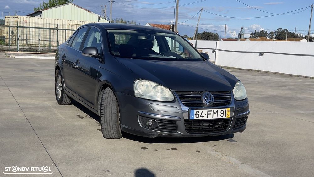 VW Jetta 1.9 TDi BlueM. Confortline - 2
