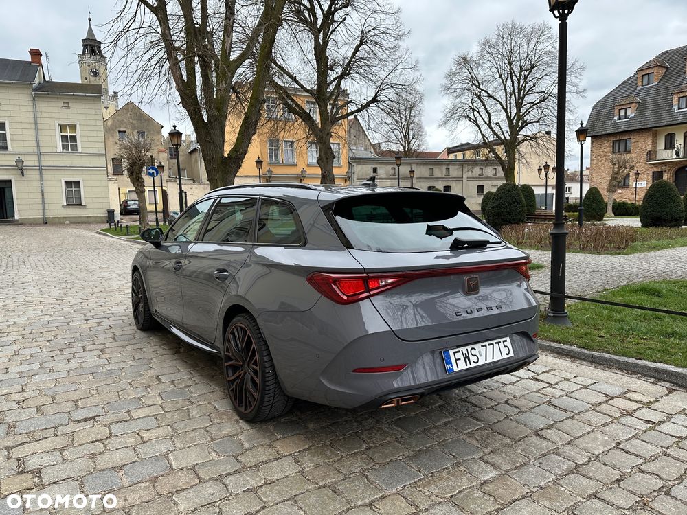 Cupra Leon 2.0 TSI DSG VZ - 4
