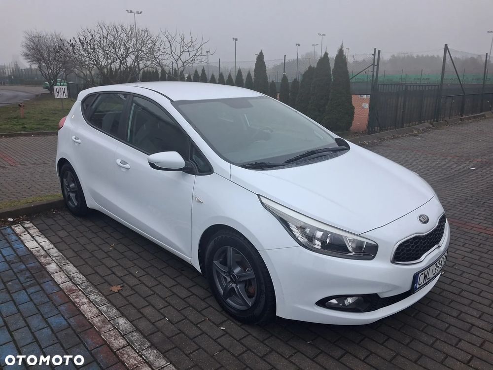 Kia Ceed 1.4 CVVT Spirit - 17