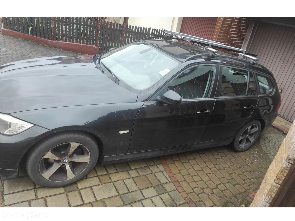 BMW Seria 3 318i - 3